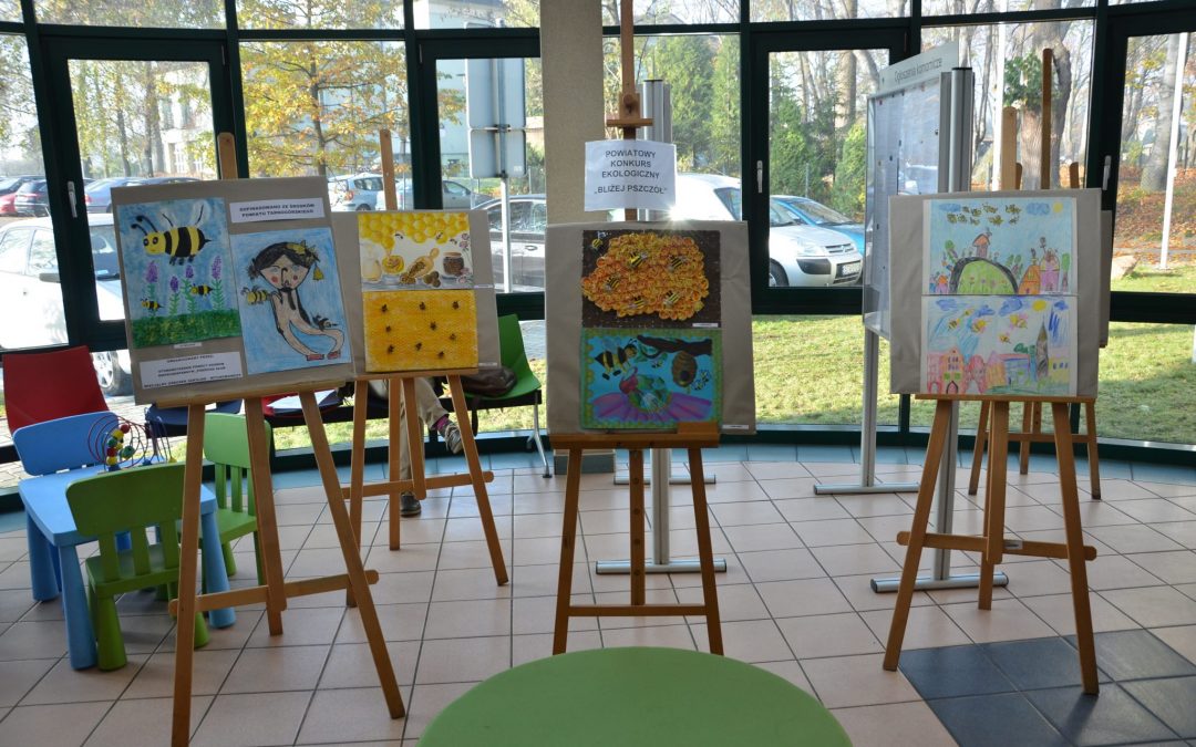 Wystawa „Bliżej pszczół”