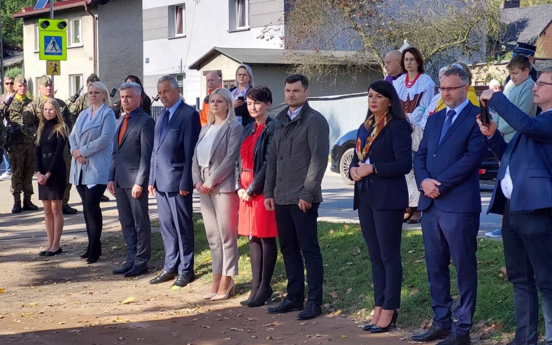 Pomnik przyrody w Nowym Chechle „Dąb Powstań Śląskich”