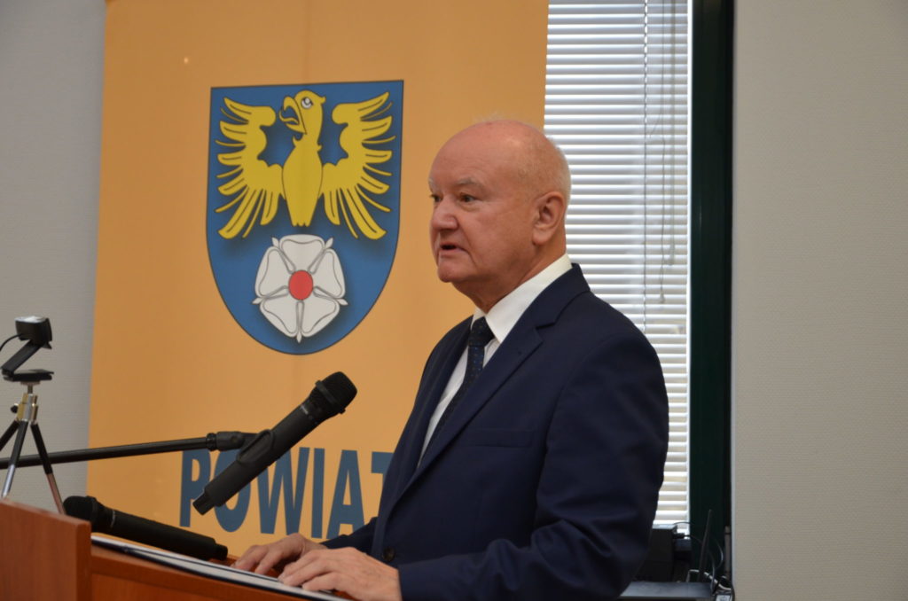 wiceprzewodniczący Kazimierz Gwóźdź podczas przemowy