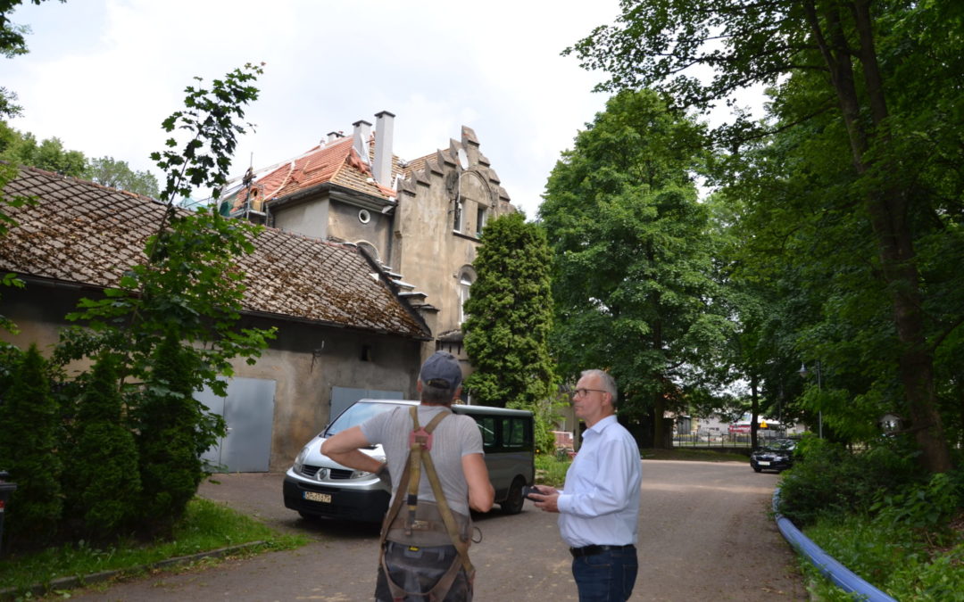 Remont budynku na terenie zespołu pałacowo-parkowego w Nakle Śląskim