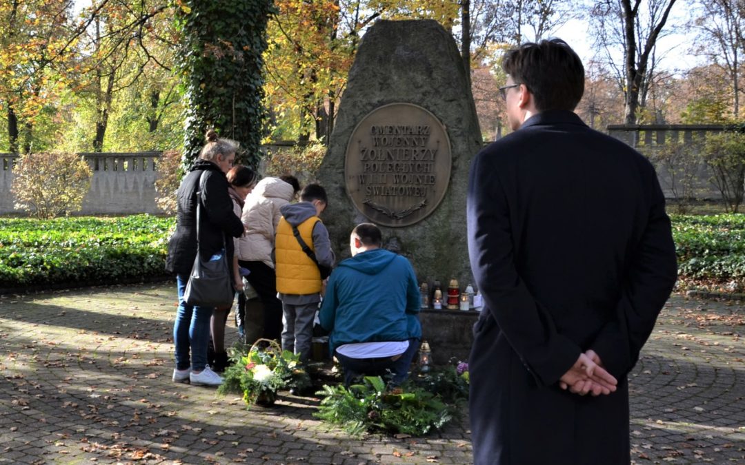 Pamięć o zmarłych i poległych