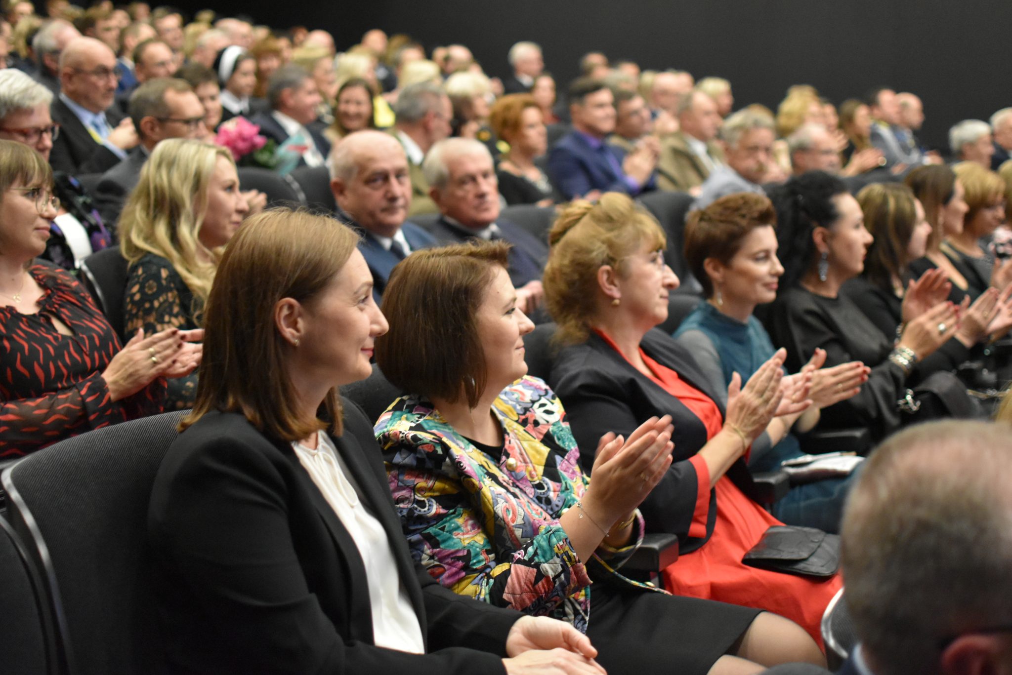 Odznaczenia i podziękowania podczas gali 25-lecia powiatu