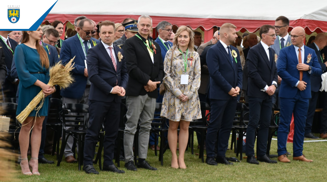 Starosta Adam Chmiel na jubileuszowych Dożynkach Województwa Śląskiego w Woźnikach