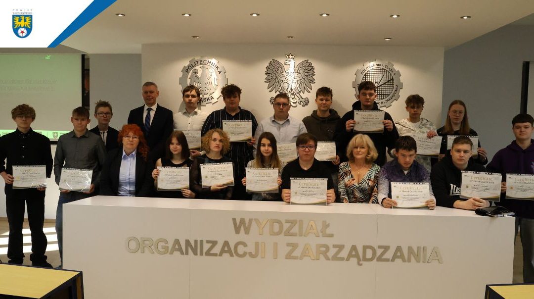 Uczniowie Technikum nr 12 z certyfikatami kwalifikacji wolnorynkowych – kolejne działania w ramach projektu „Akcja Transformacja”
