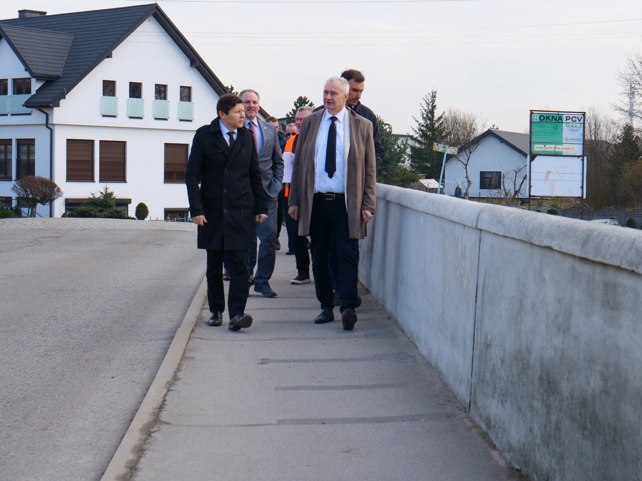 Przekazanie placu budowy pod budowę mostu w ciągu ul. Drozdka w Kaletach