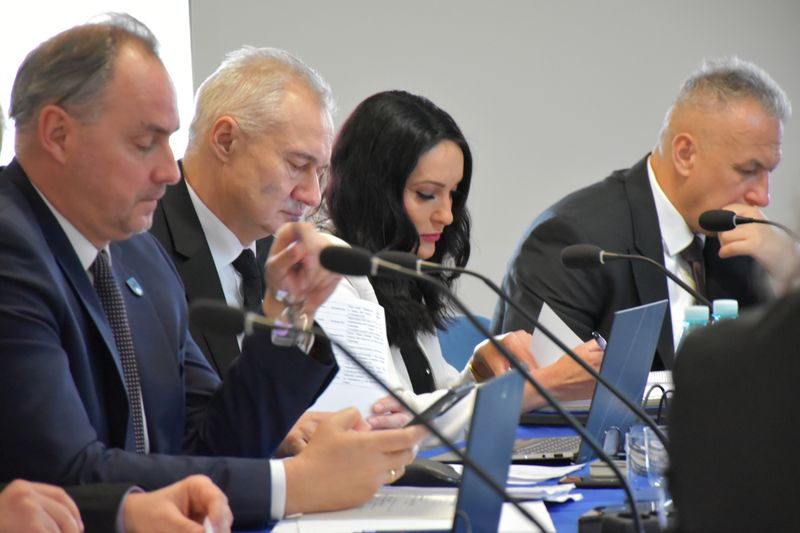 Sesja Rady Powiatu Tarnogórskiego