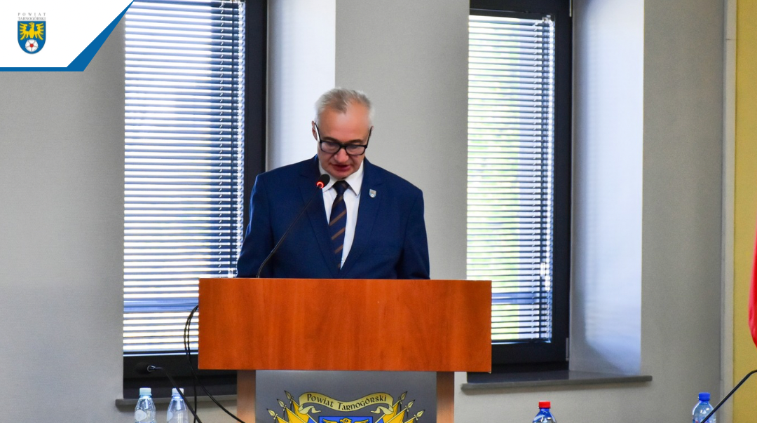 XXVI Sesja Rady Powiatu Tarnogórskiego: Bezpieczeństwo i wsparcie finansowe na forum obrad