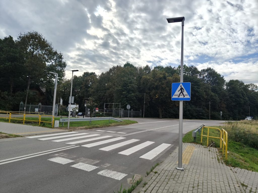 Bezpieczniej na pasach w powiecie tarnogórskim. Zmodernizowano 14 przejść dla pieszych