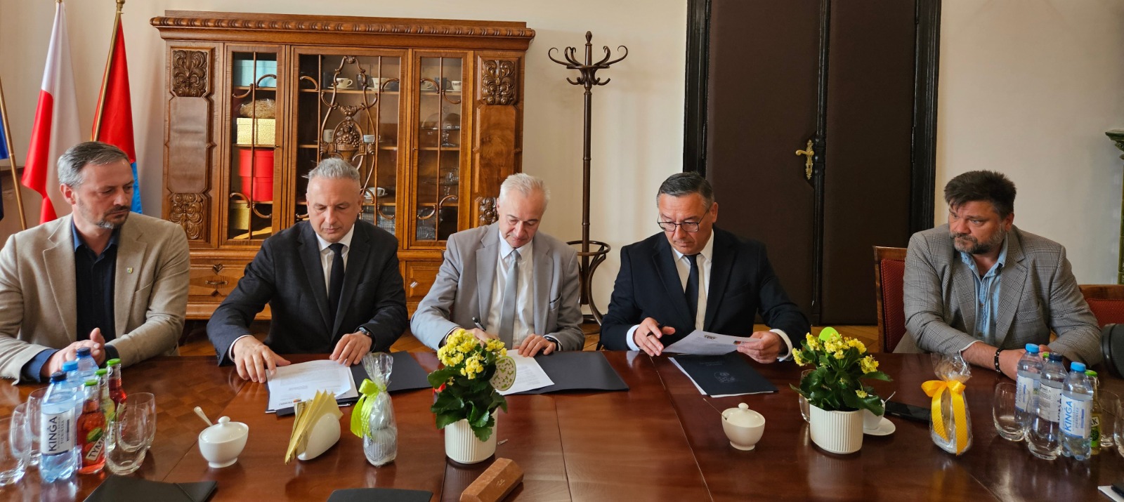 Podpisano wniosek w sprawie włączenia dróg powiatowych do wykazu dróg o znaczeniu obronnym