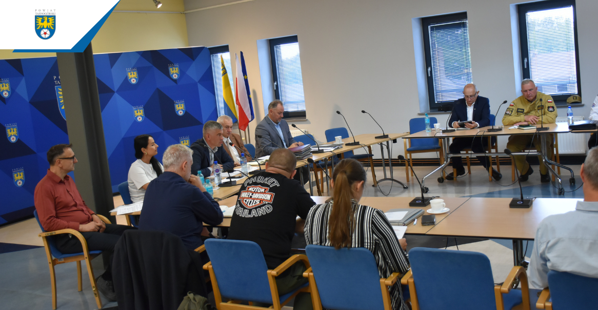 Bezpieczeństwo mieszkańców i letni wypoczynek tematami posiedzeń Komisji Bezpieczeństwa oraz Powiatowego Zespołu Zarządzania Kryzysowego