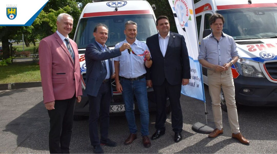 Oficjalne przekazanie ambulansu dla Wielospecjalistycznego Szpitala Powiatowego w Tarnowskich Górach
